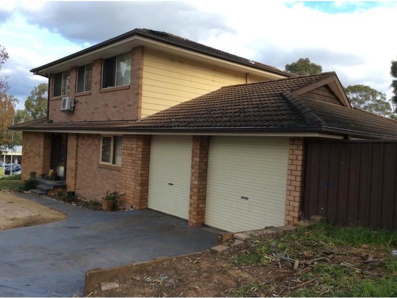 118 Ballantrae Drive, St Andrews NSW 2566