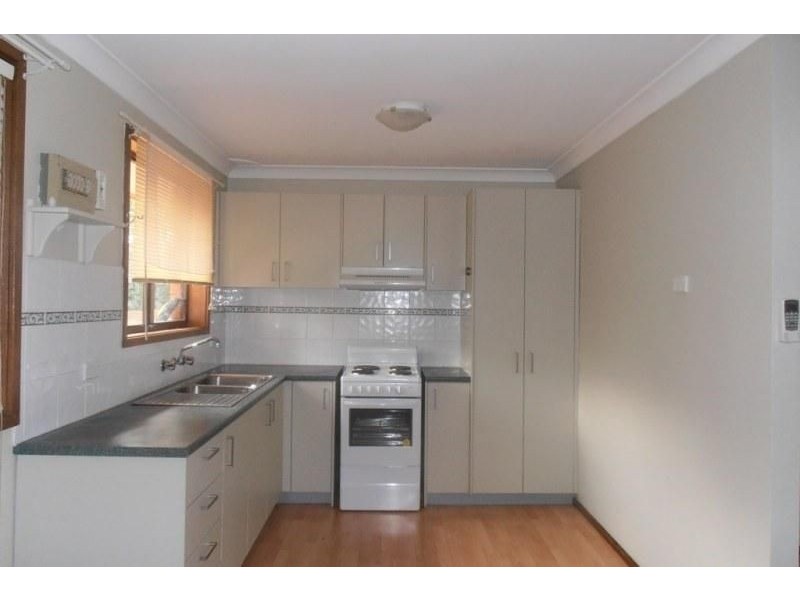 4/105 Chester Road, Ingleburn NSW 2565