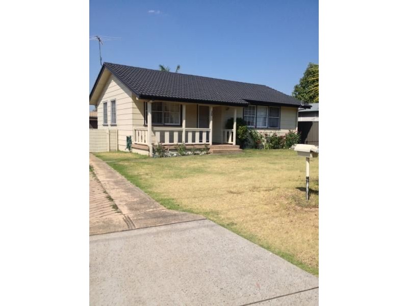 30 WATT STREET, Leumeah NSW 2560