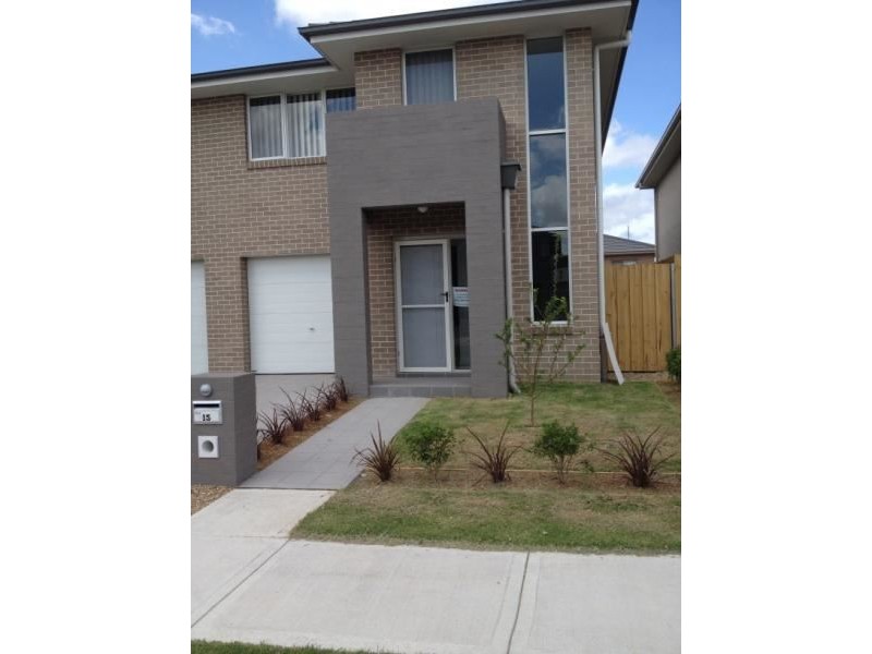 15 Callinan Crescent, Ingleburn NSW 2565