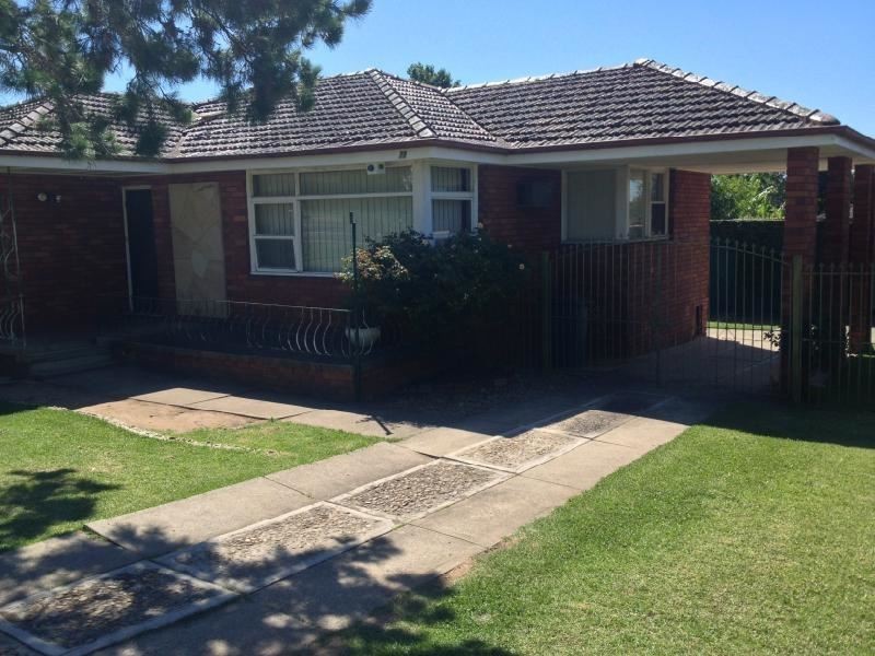 71 Waminda Avenue, Campbelltown NSW 2560