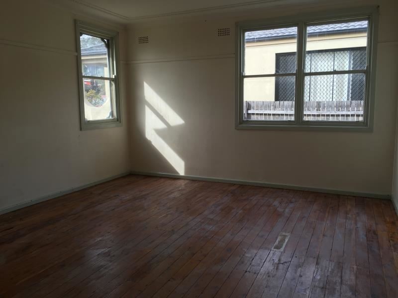 65 Chamberlain, Campbelltown NSW 2560