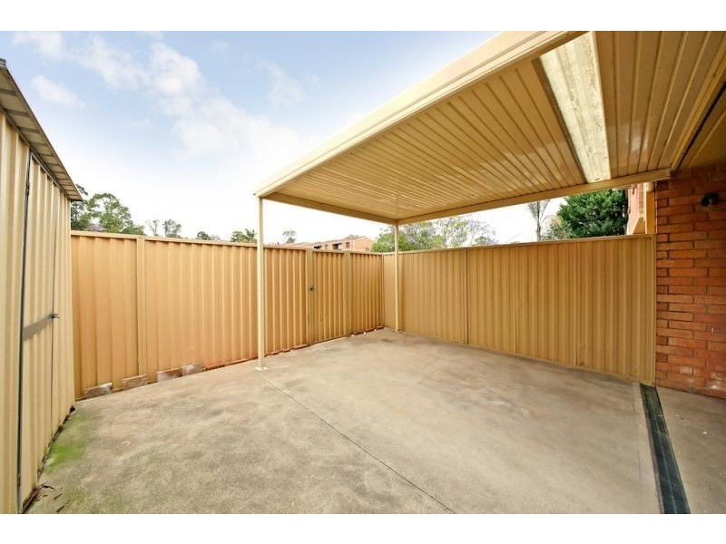 16/42 WOODHOUSE DRIVE, Ambarvale NSW 2560