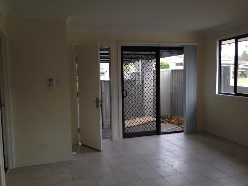 44B Jubilee Circuit, Rosemeadow NSW 2560