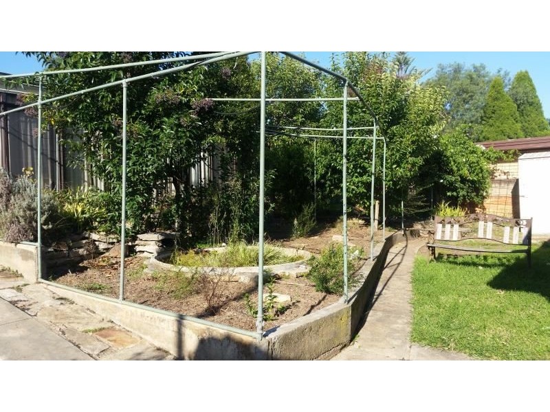 40 Grandview Drive, Campbelltown NSW 2560