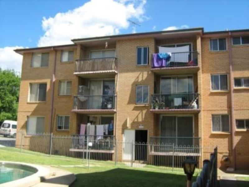 31/5-7 HODDLE AVENUE, Bradbury NSW 2560