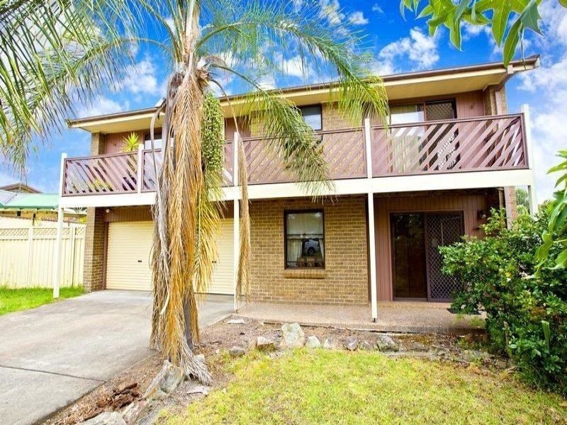 16 Curl Curl, Woodbine NSW 2560