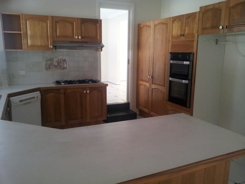 37 Abington Crescent, Glen Alpine NSW 2560