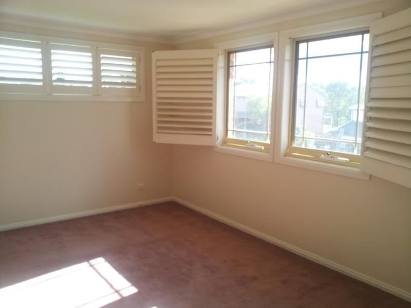 37 Abington Crescent, Glen Alpine NSW 2560