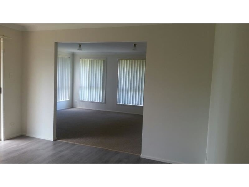 1 FARRAR PLACE, St Helens Park NSW 2560