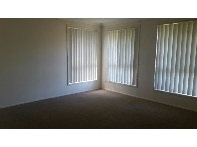 1 FARRAR PLACE, St Helens Park NSW 2560