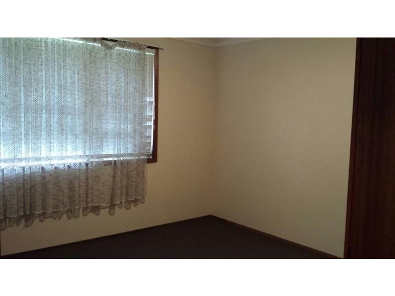 7 Salisbury Avenue, Glenfield NSW 2167