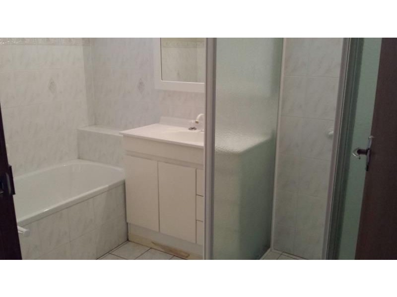 7 Salisbury Avenue, Glenfield NSW 2167