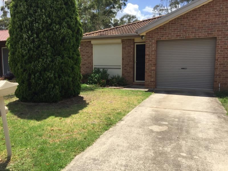 52A Oswald Crescent, Rosemeadow NSW 2560