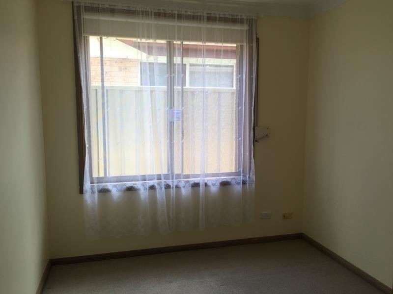 52A Oswald Crescent, Rosemeadow NSW 2560