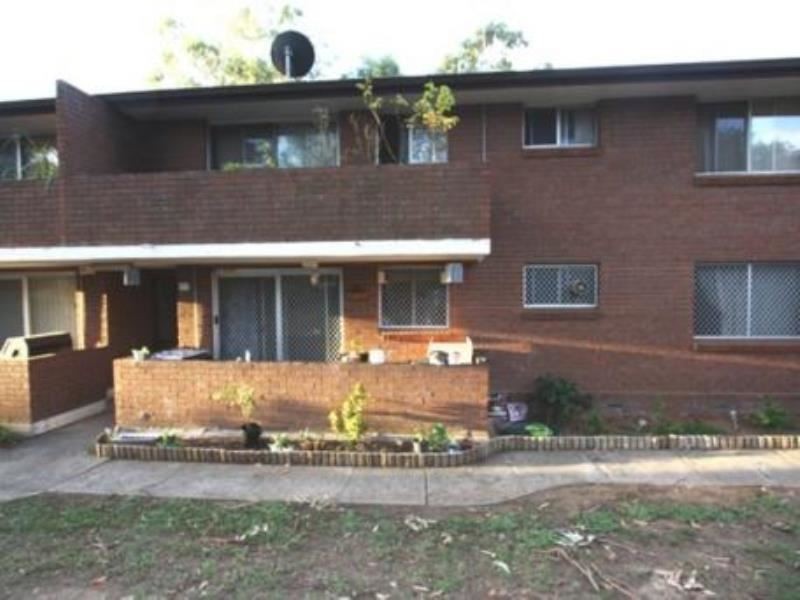 8/18 Westmoreland Road, Minto NSW 2566