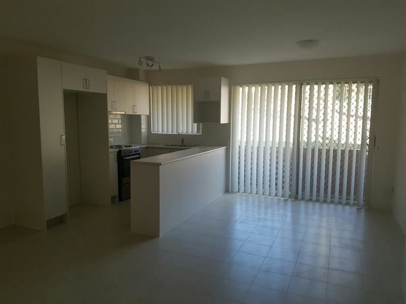 8/18 Westmoreland Road, Minto NSW 2566