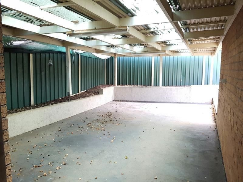 10 Woodhouse Drive, Ambarvale NSW 2560