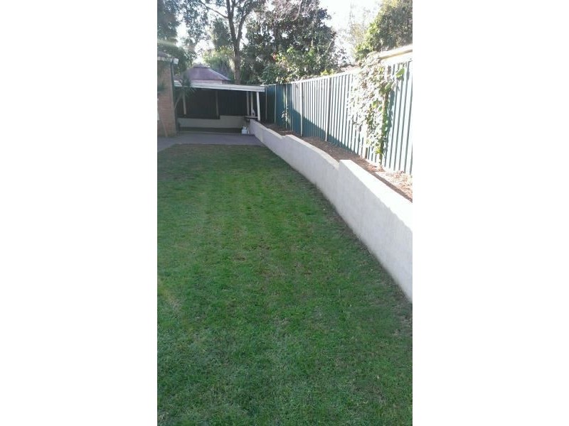 10 Woodhouse Drive, Ambarvale NSW 2560