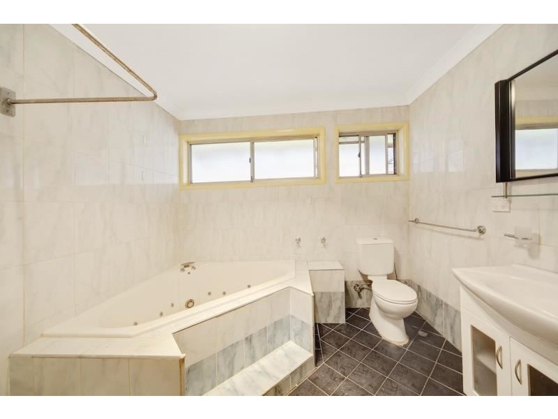 75 Broughton Street, Campbelltown NSW 2560