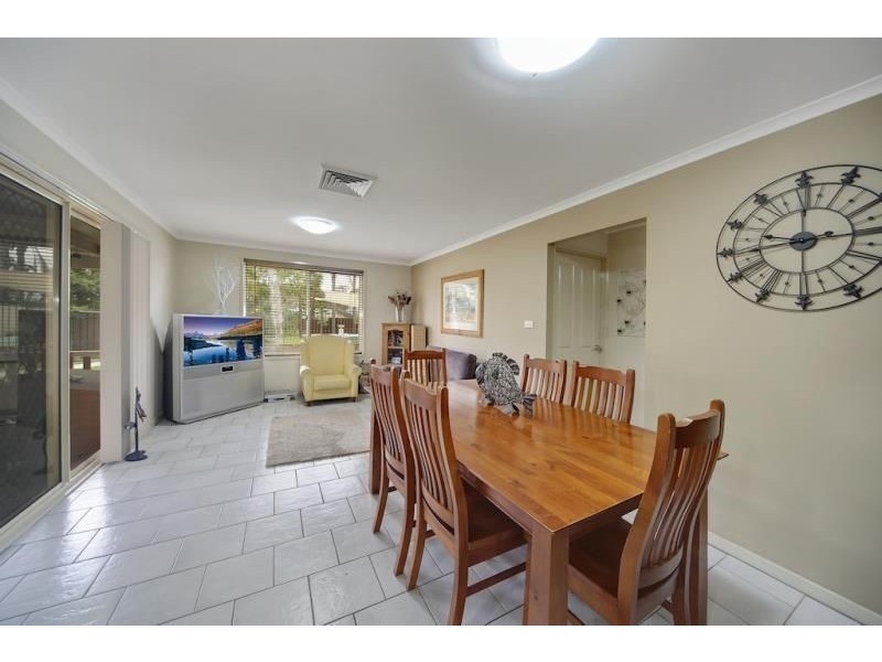 4 IRAS PLACE, Rosemeadow NSW 2560