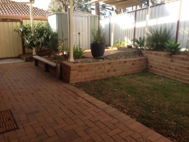 7 Gadshill Place, Rosemeadow NSW 2560