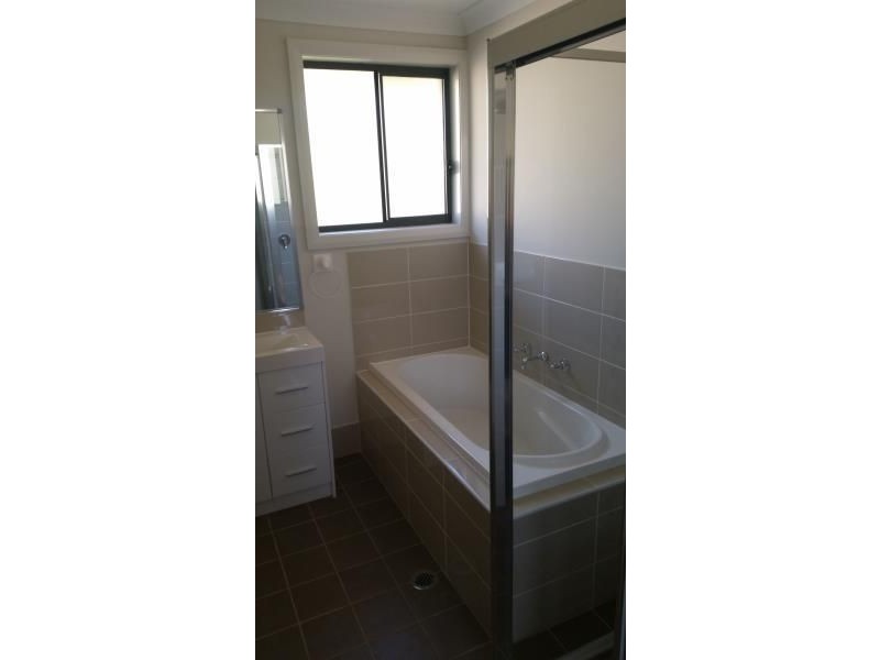 30A Farnsworth Avenue, Campbelltown NSW 2560