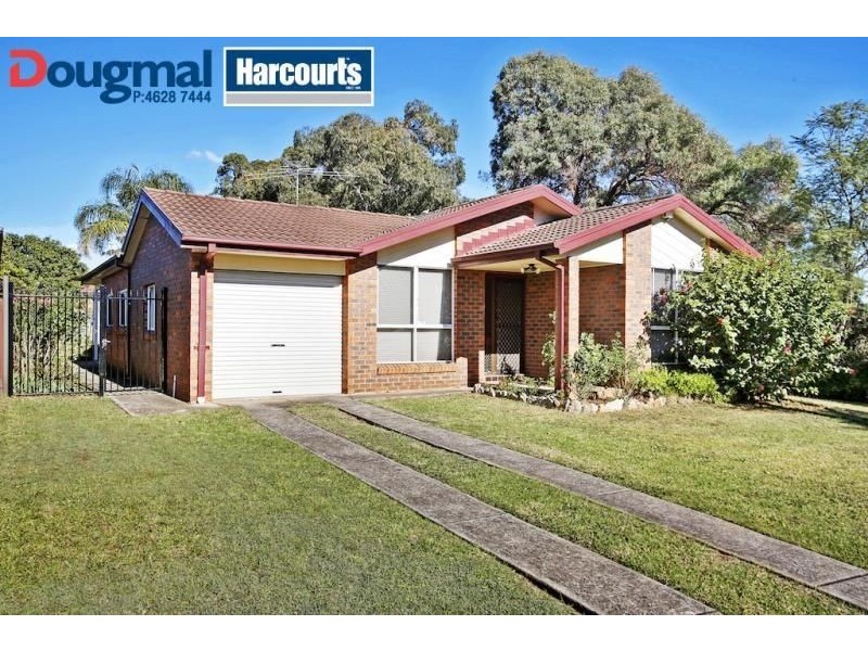 9 Selms Place, Minto NSW 2566
