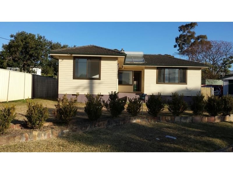 6 SEDDON PLACE, Campbelltown NSW 2560