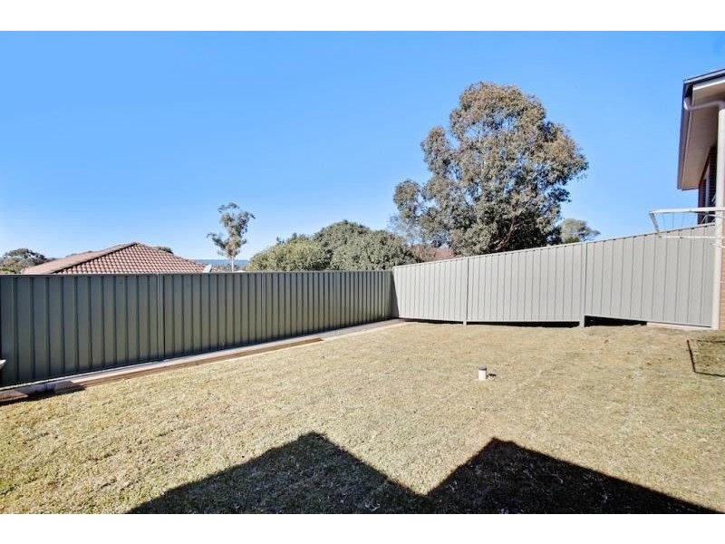 11 Marian Drive, Rosemeadow NSW 2560