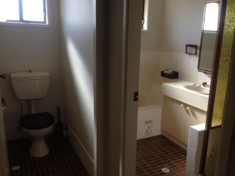 60 LONGHURST ROAD, Minto NSW 2566