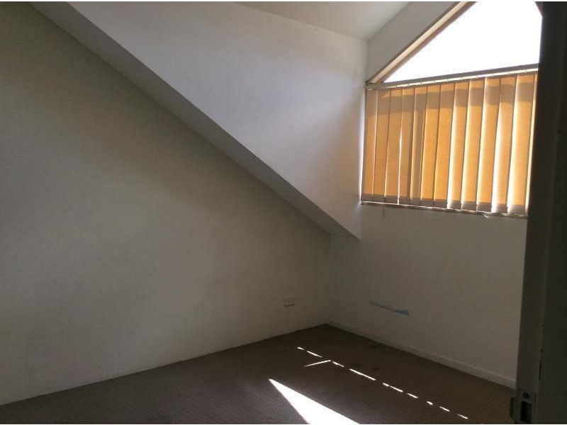 10/41 Woodhouse Drive, Ambarvale NSW 2560