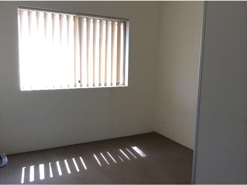 10/41 Woodhouse Drive, Ambarvale NSW 2560