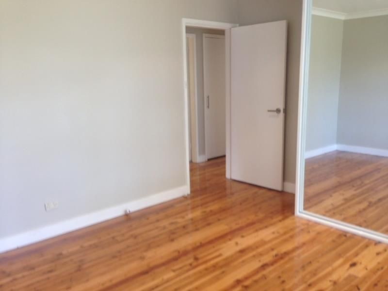 35 Brudenell Ave, Leumeah NSW 2560