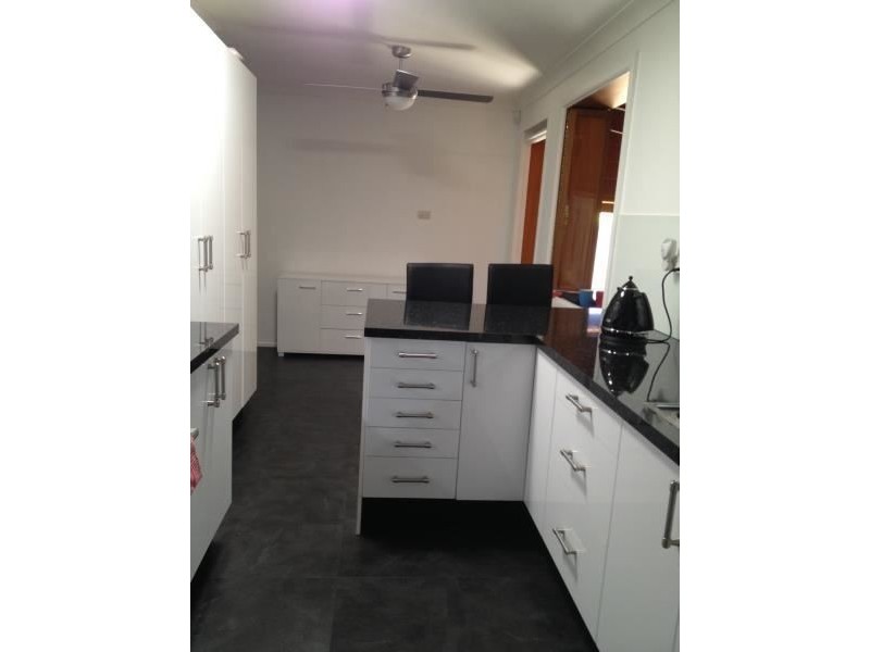 35 CAMPBELLFIELD AVENUE, Bradbury NSW 2560