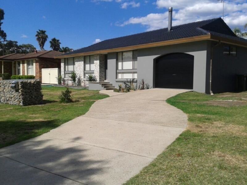 17 PARMA CRESCENT, St Helens Park NSW 2560