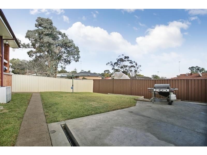 94 Longhurst Road, Minto NSW 2566