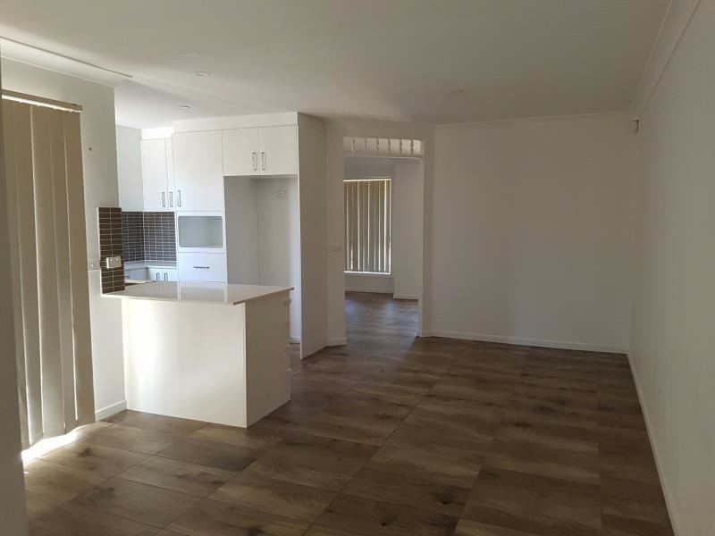 39 Parkholme Circuit, Englorie Park NSW 2560