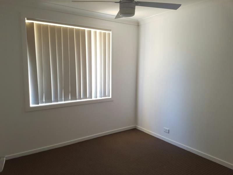 39 Parkholme Circuit, Englorie Park NSW 2560