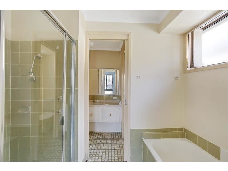 6 WALRUS PLACE, Raby NSW 2566