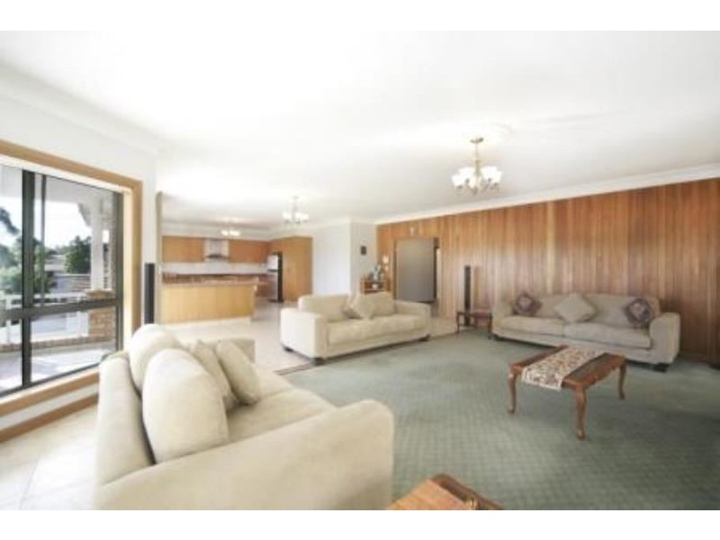 2 Exmoor Place, Blairmount NSW 2559