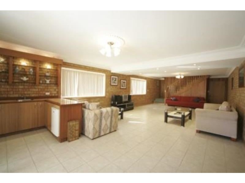 2 Exmoor Place, Blairmount NSW 2559