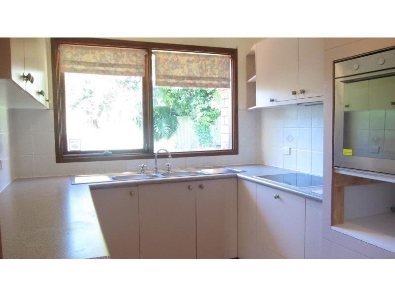 6 Jarrah Avenue, Bradbury NSW 2560