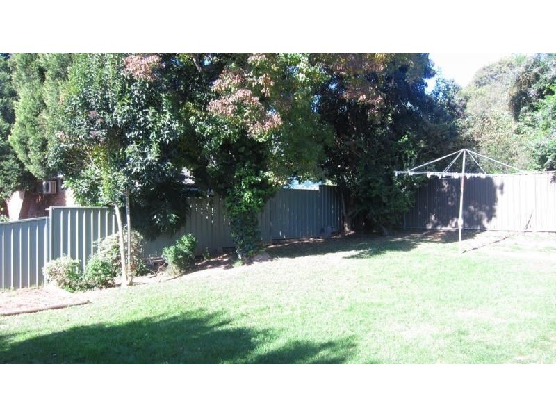 6 Jarrah Avenue, Bradbury NSW 2560