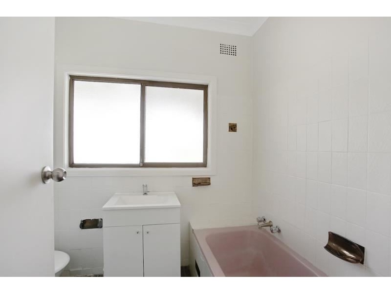 79 Allman Street, Campbelltown NSW 2560