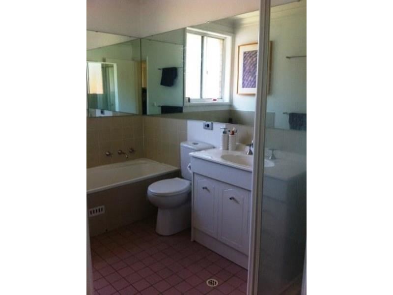 2/15 Alpha Road, Camden NSW 2570