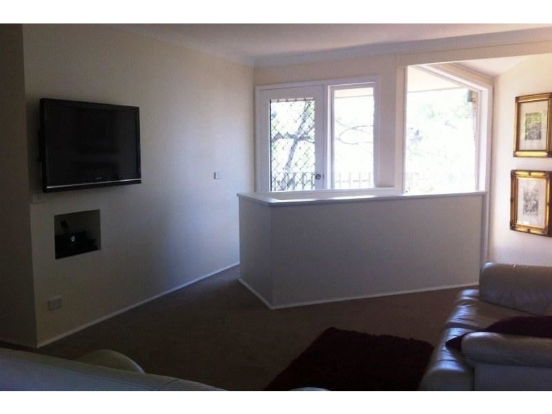 2/15 Alpha Road, Camden NSW 2570