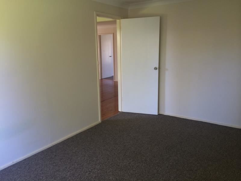 66 LONGHURST ROAD, Minto NSW 2566