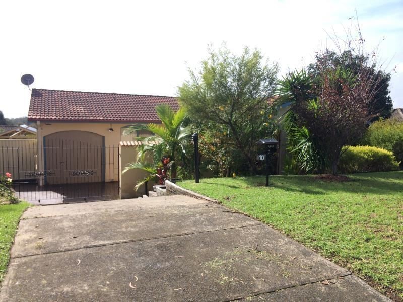 10 Wandarra Crescent, Bradbury NSW 2560