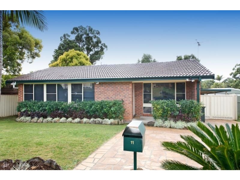 11 TREBIANO PLACE, Eagle Vale NSW 2558
